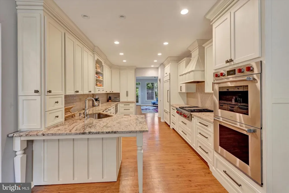 1826 COURTYARD CIRCLE #1826 Baltimore, MD 21208