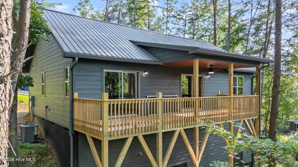 56 Oak Knob Drive Murphy, NC 28906