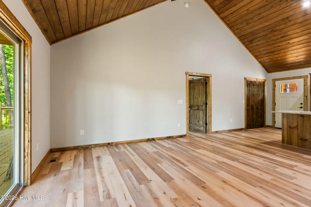56 Oak Knob Drive Murphy, NC 28906