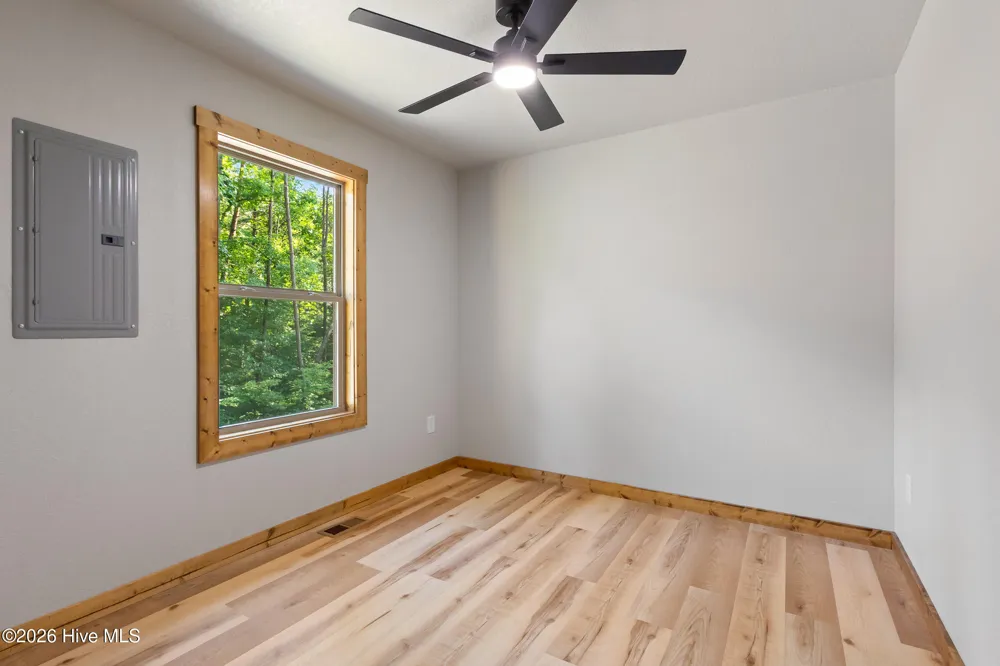 56 Oak Knob Drive Murphy, NC 28906