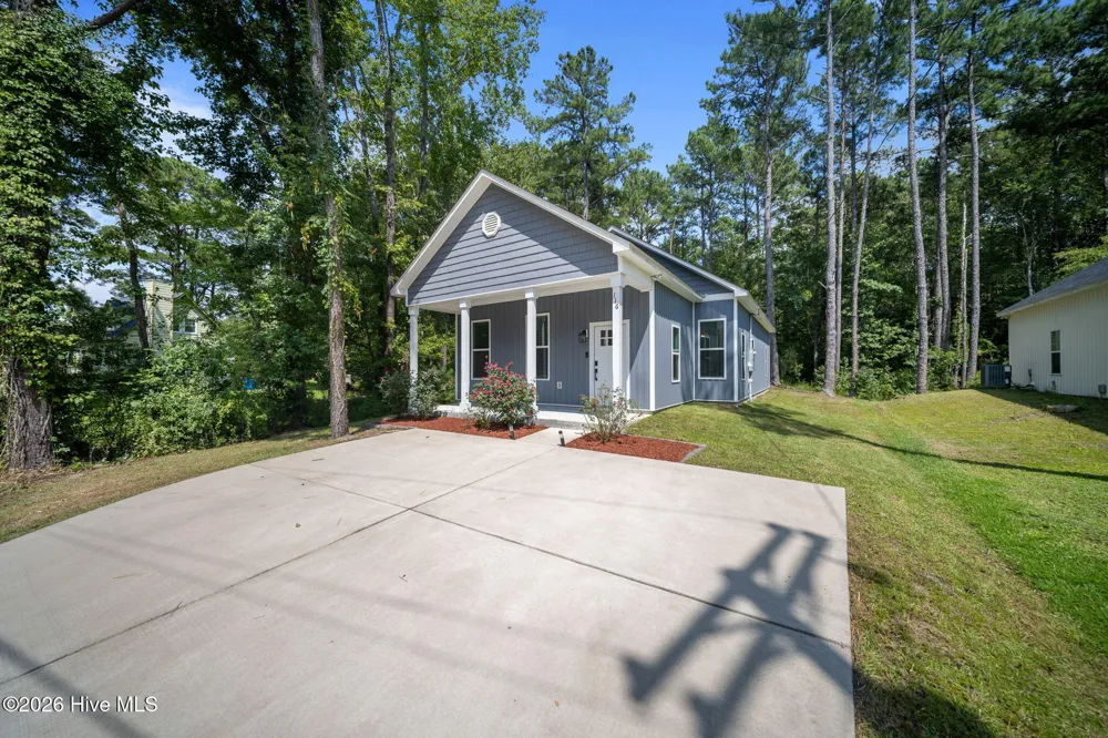 116 Deerfield Road Castle Hayne, NC 28429