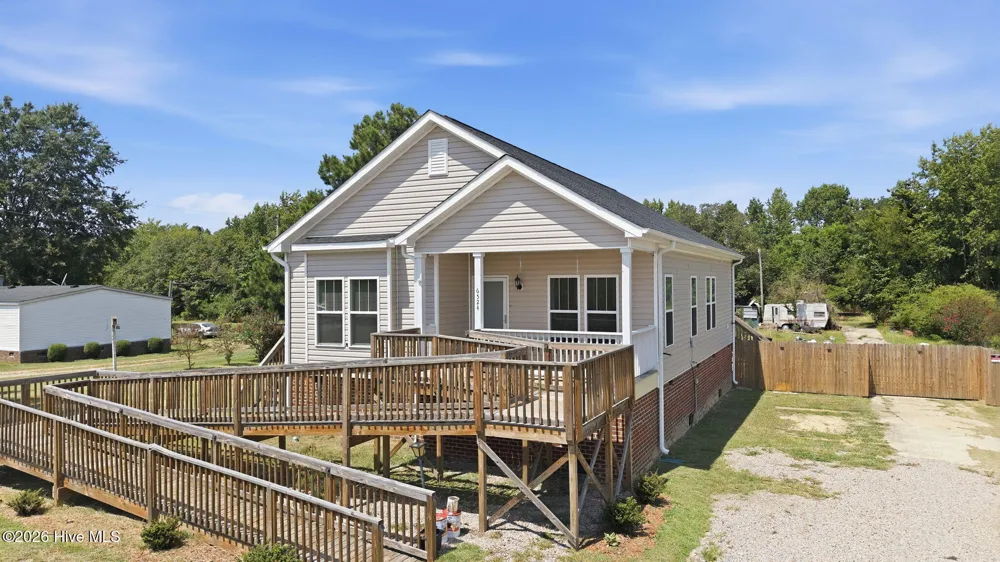 6524 Nc 97 W Battleboro, NC 27809