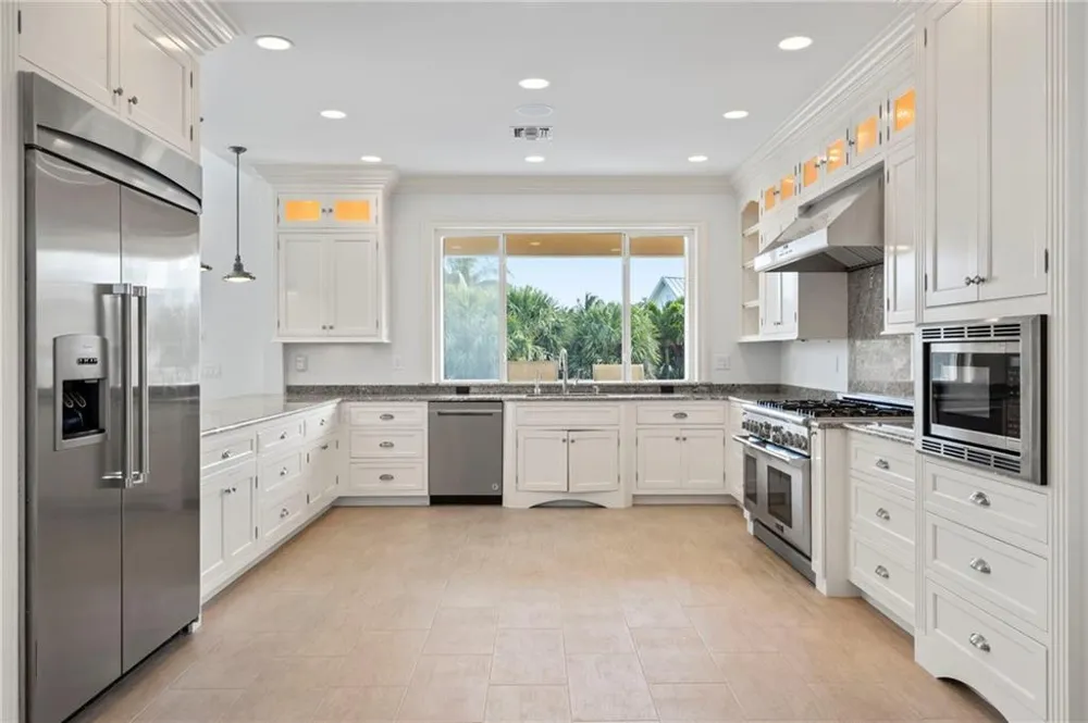 2275 Genesea Lane Vero Beach, FL 32963