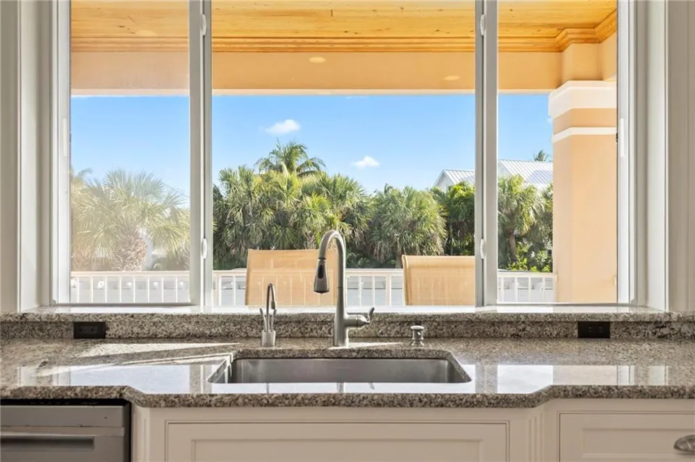 2275 Genesea Lane Vero Beach, FL 32963