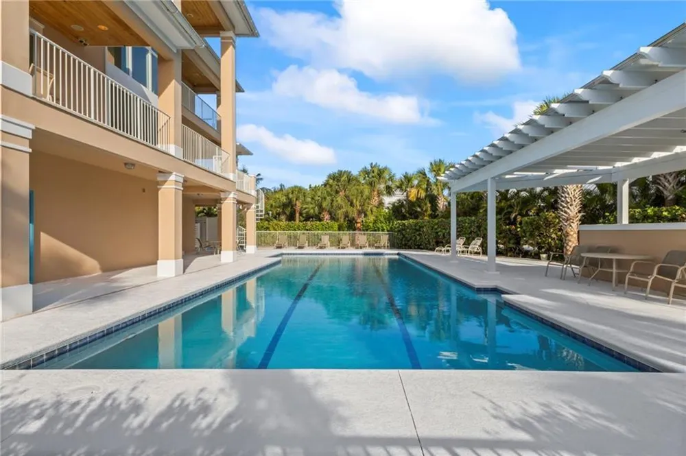 2275 Genesea Lane Vero Beach, FL 32963
