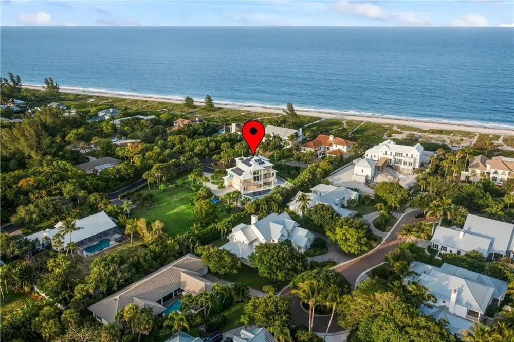 2275 Genesea Lane Vero Beach, FL 32963