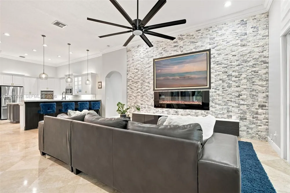 3829 Gulfstream Way Davie, FL 33328