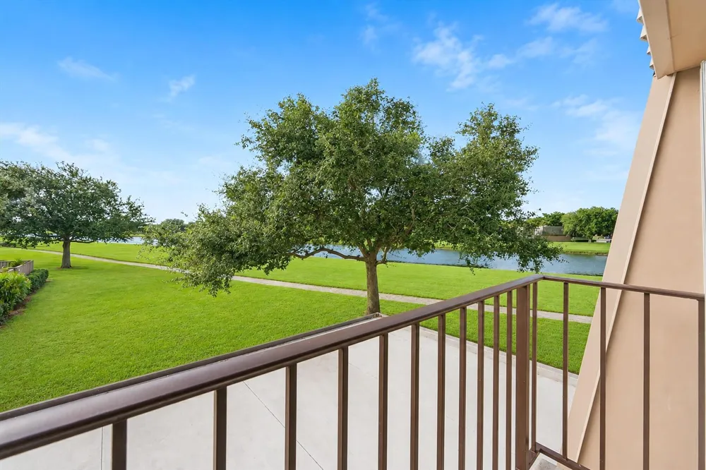 6409 64th Way West Palm Beach, FL 33409