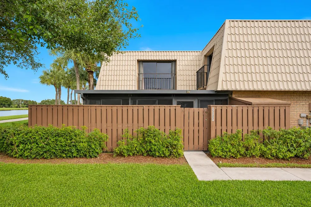 6409 64th Way West Palm Beach, FL 33409