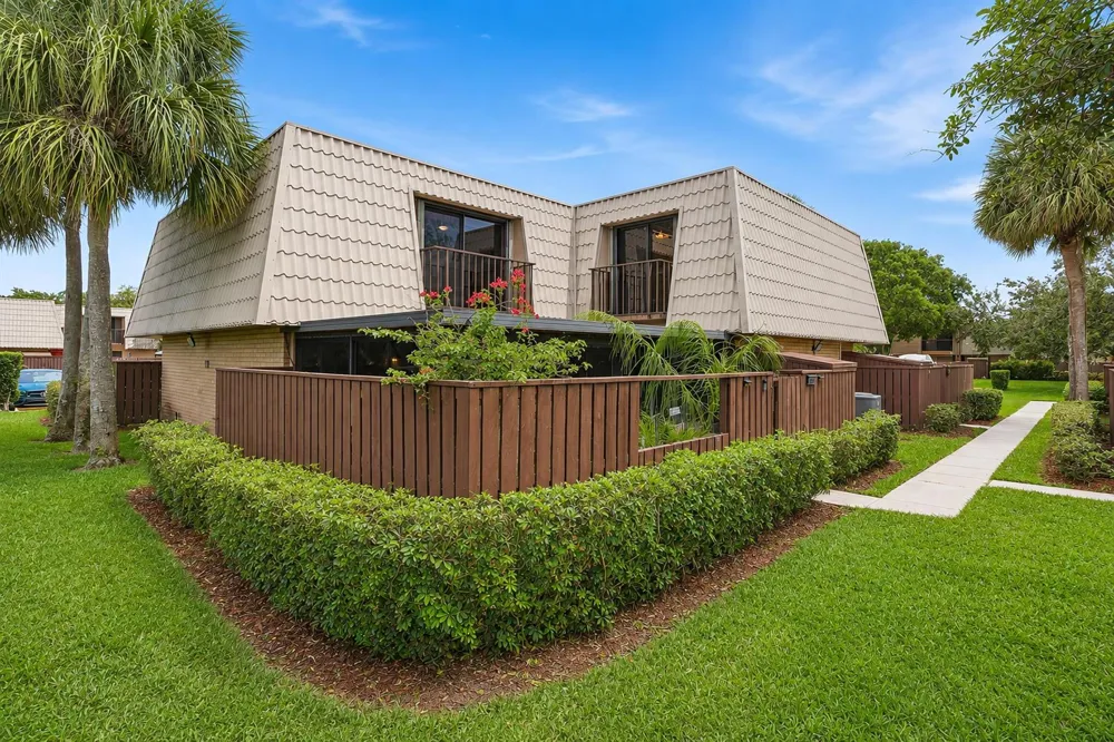 6409 64th Way West Palm Beach, FL 33409