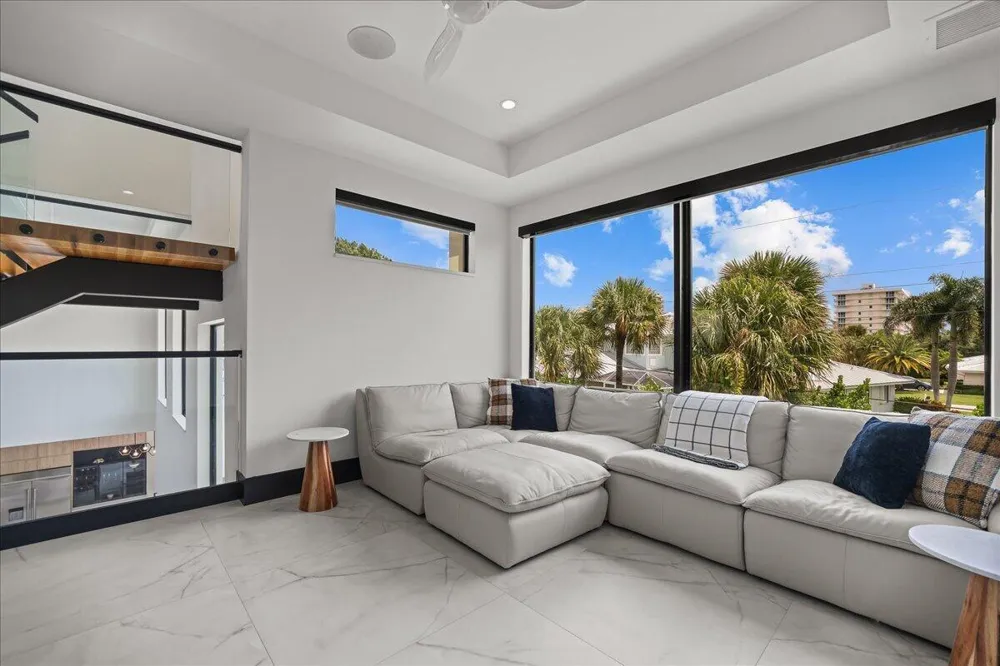 13480 US HIGHWAY 1 Juno Beach, FL 33408