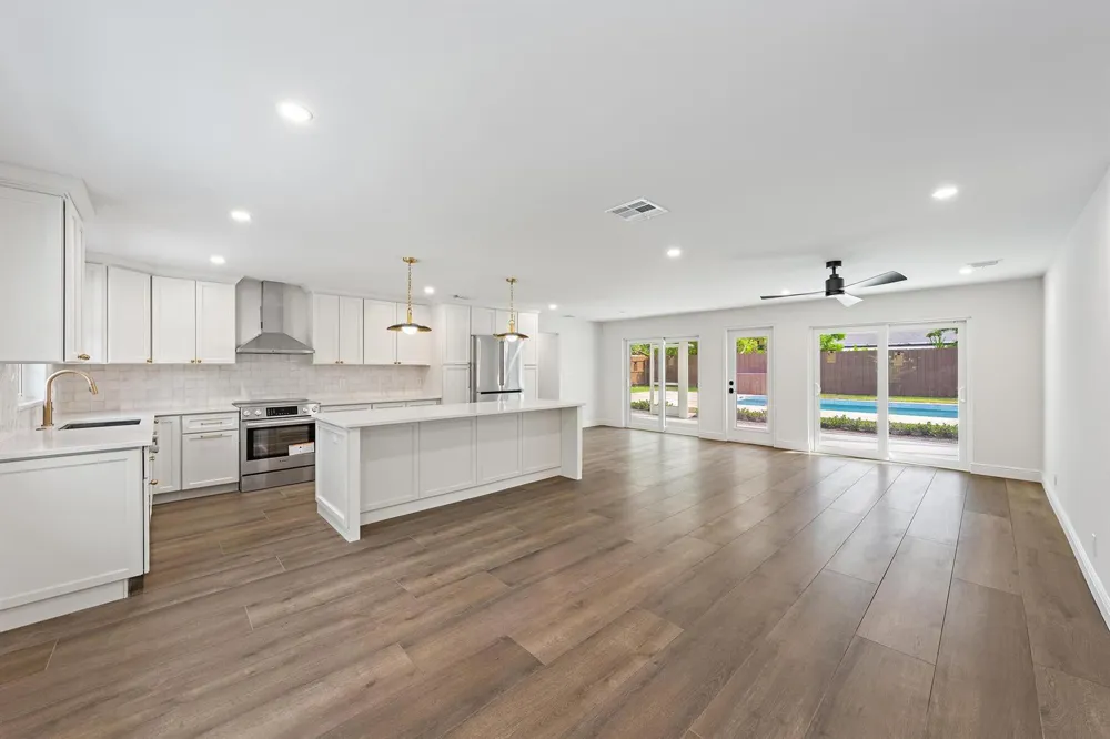 109 E RIVERSIDE DRIVE Jupiter, FL 33469