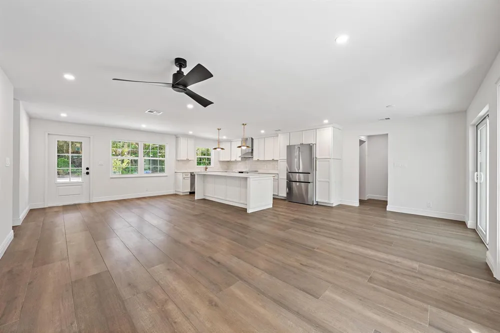 109 E RIVERSIDE DRIVE Jupiter, FL 33469
