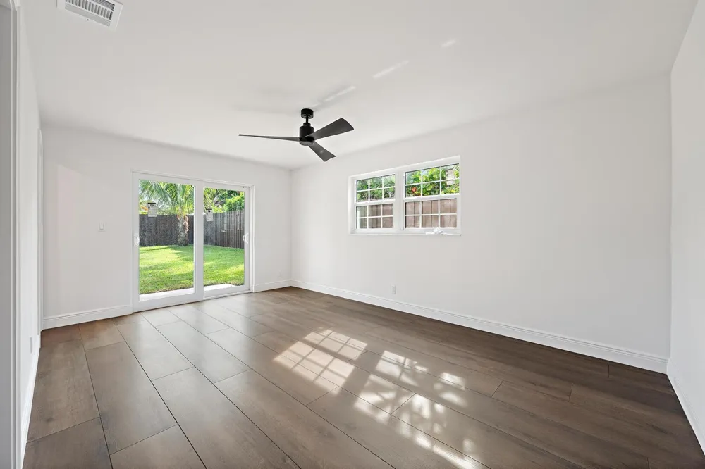 109 E RIVERSIDE DRIVE Jupiter, FL 33469