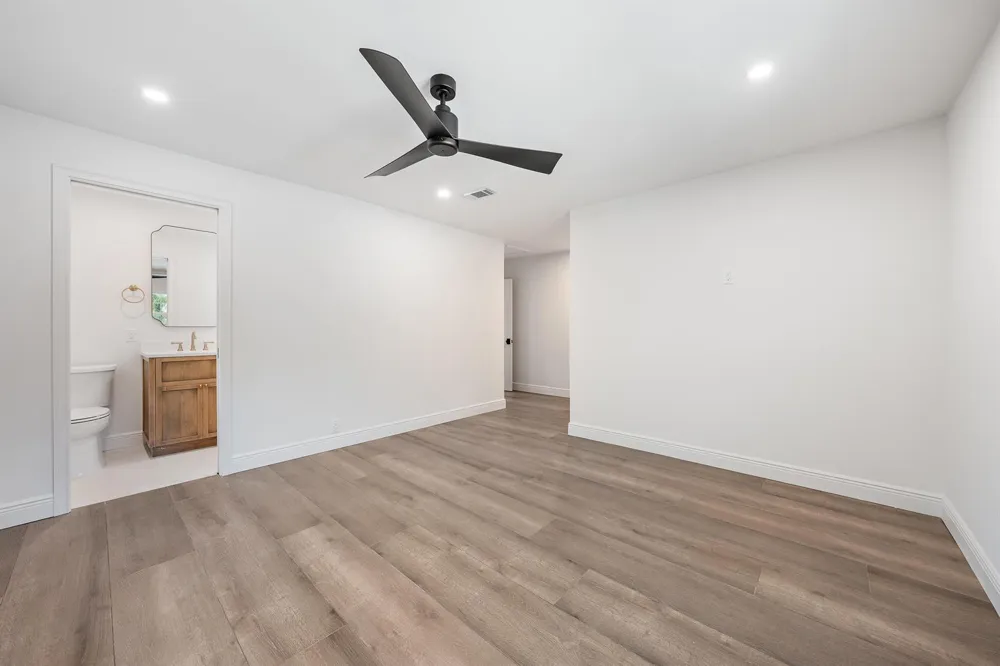 109 E RIVERSIDE DRIVE Jupiter, FL 33469