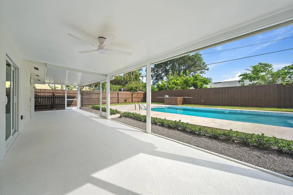 109 E RIVERSIDE DRIVE Jupiter, FL 33469