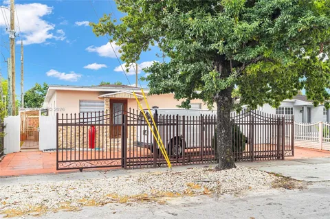 31 SW 58th Ct