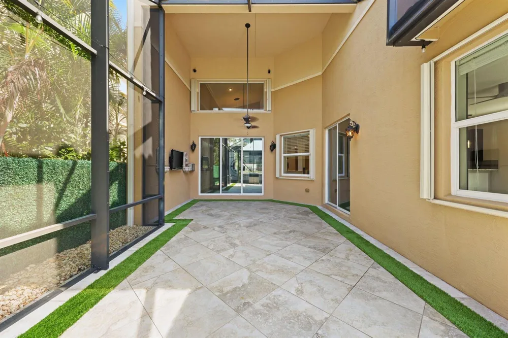 8160 CANTABRIA FALLS DRIVE Boynton Beach, FL 33473