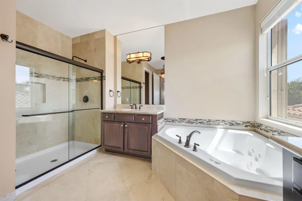 8160 CANTABRIA FALLS DRIVE Boynton Beach, FL 33473