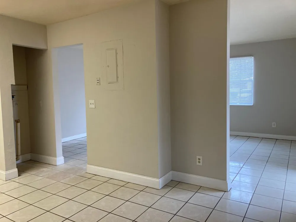 6124 LINCOLN STREET Hollywood, FL 33024