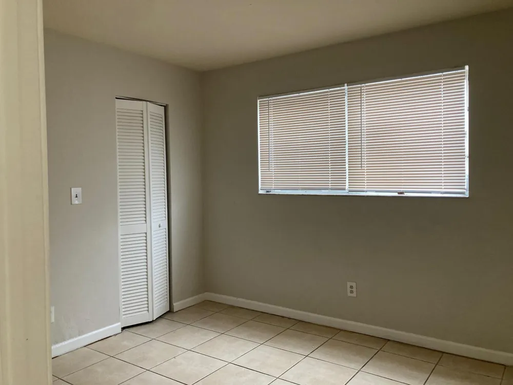 6124 LINCOLN STREET Hollywood, FL 33024