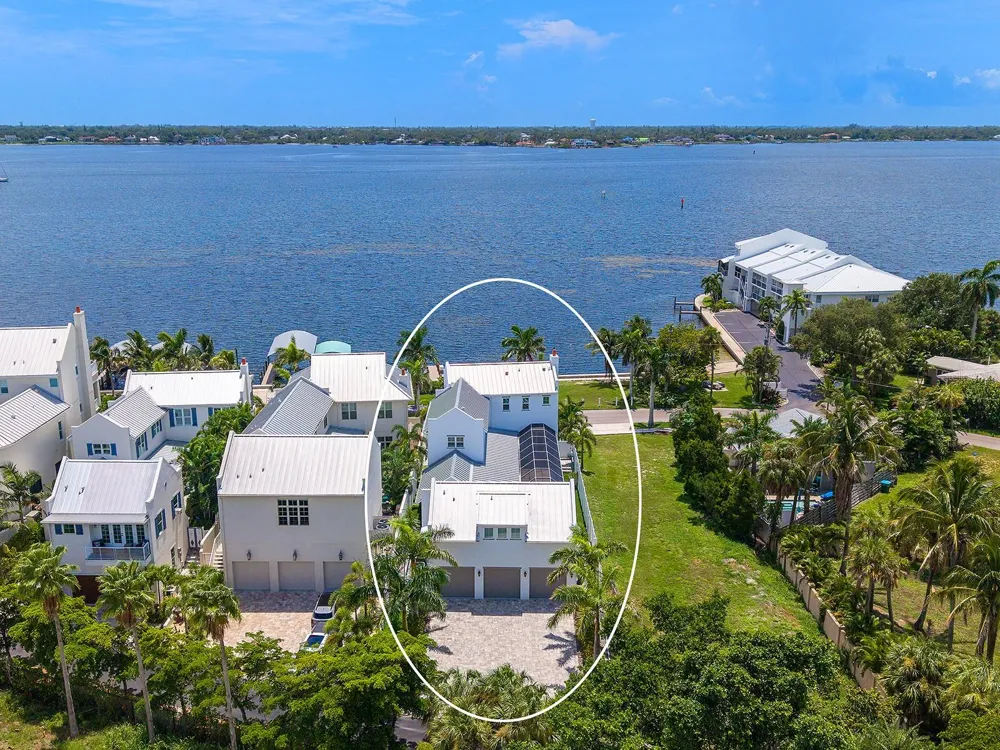 4024 11TH STREET COURT W Palmetto, FL 34221