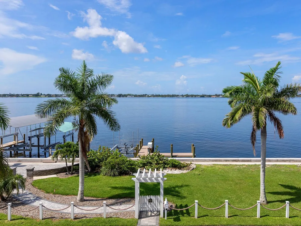 4024 11TH STREET COURT W Palmetto, FL 34221