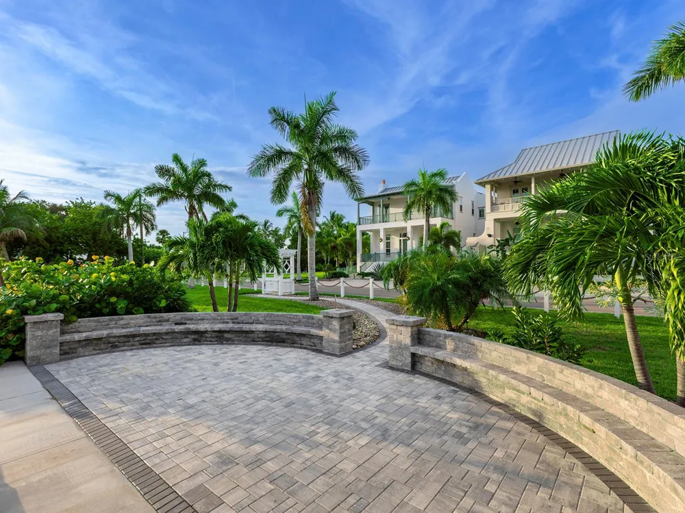 4024 11TH STREET COURT W Palmetto, FL 34221