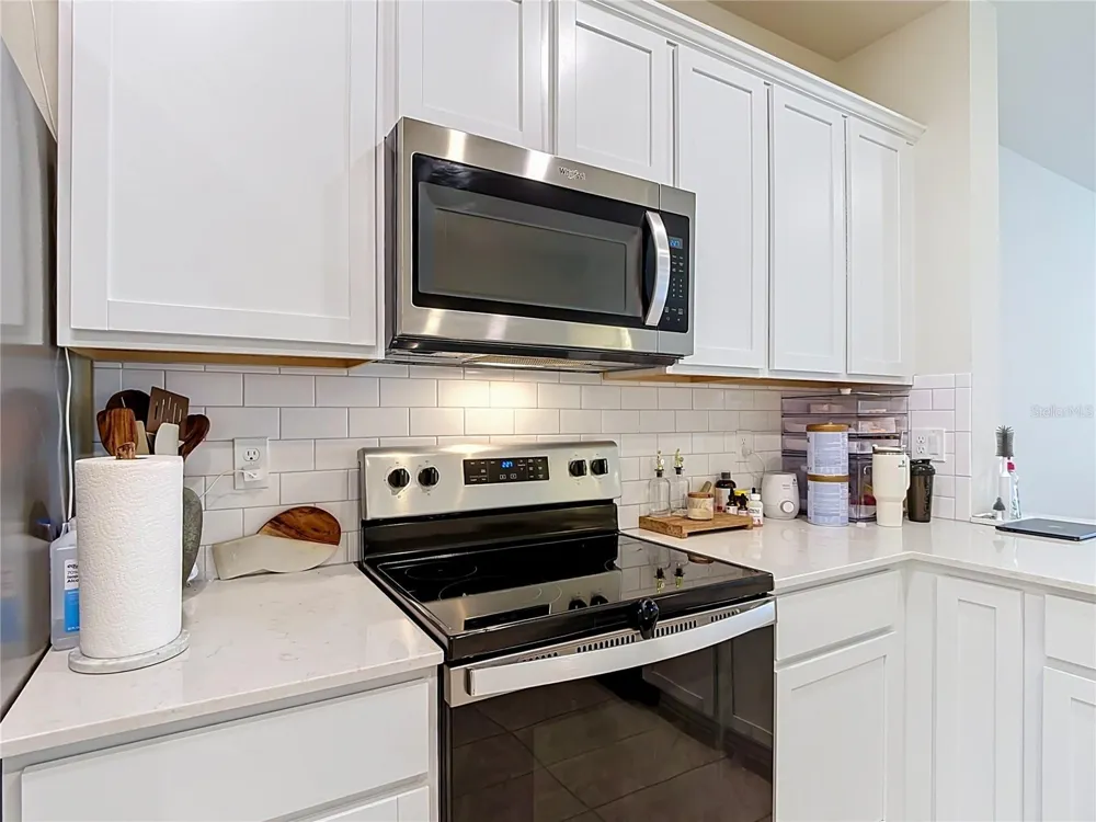 2738 FETCHING TRAIL Davenport, FL 33896
