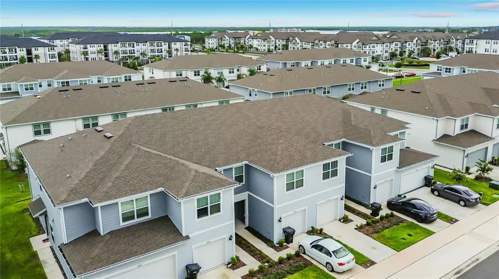 2738 FETCHING TRAIL Davenport, FL 33896