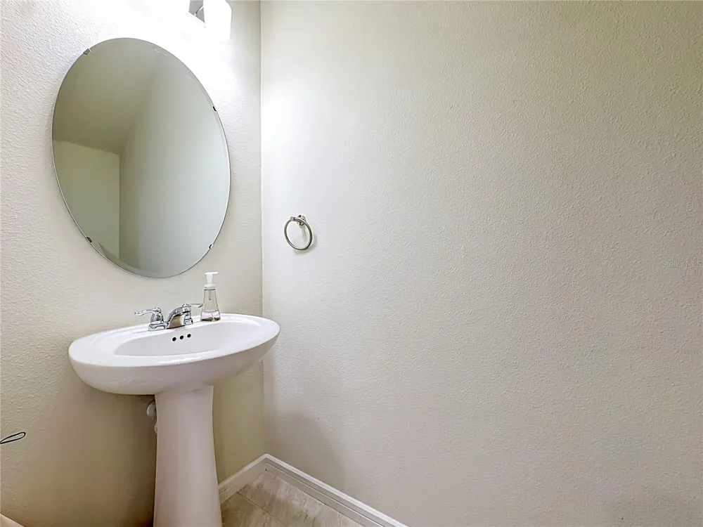 2738 FETCHING TRAIL Davenport, FL 33896