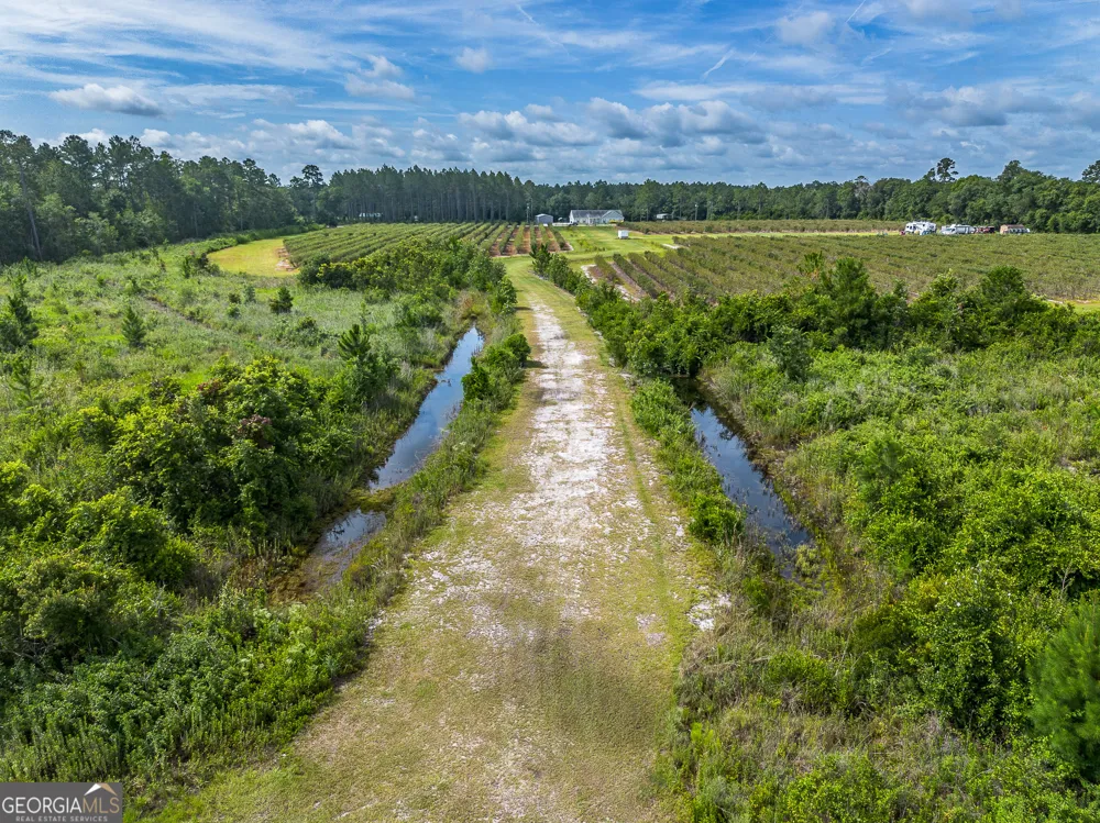 7848 Trudie RD Patterson, GA 31557