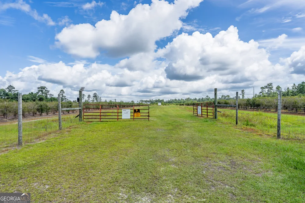 7848 Trudie RD Patterson, GA 31557