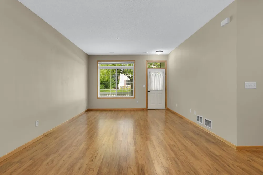 4703 Blaine Avenue Inver Grove Heights, MN 55076