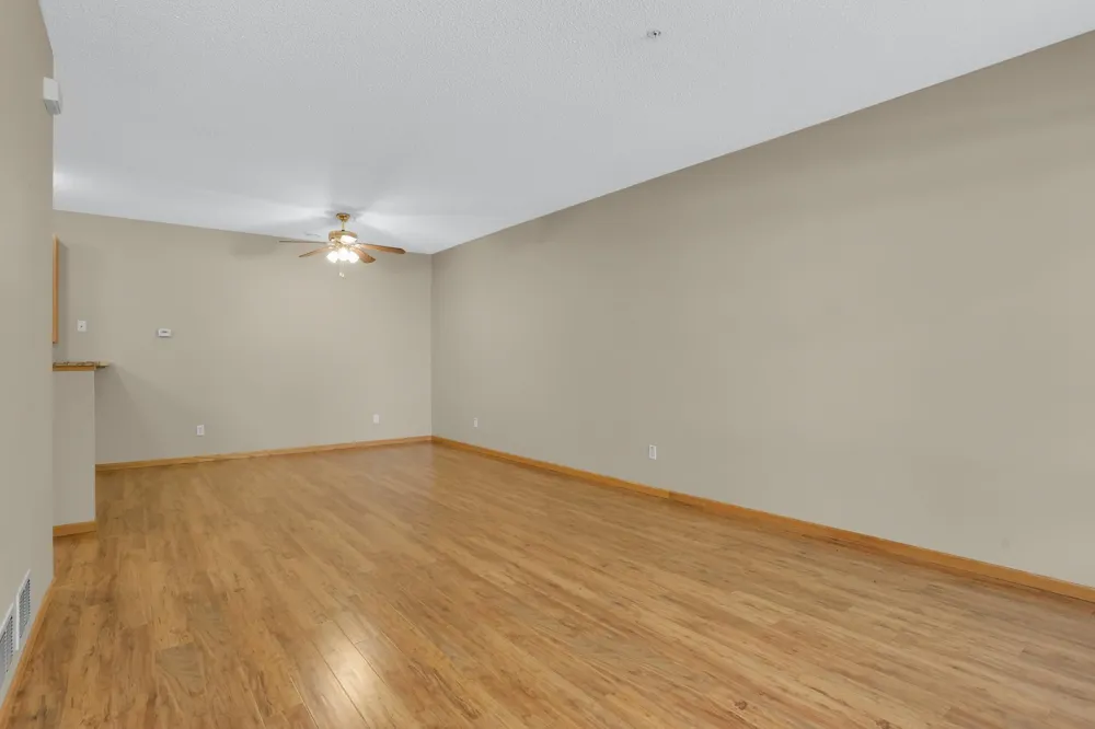 4703 Blaine Avenue Inver Grove Heights, MN 55076