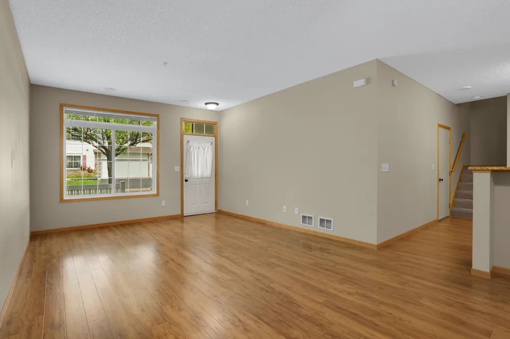4703 Blaine Avenue Inver Grove Heights, MN 55076