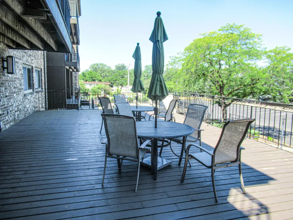 4100 Parklawn Avenue #218 Edina, MN 55435