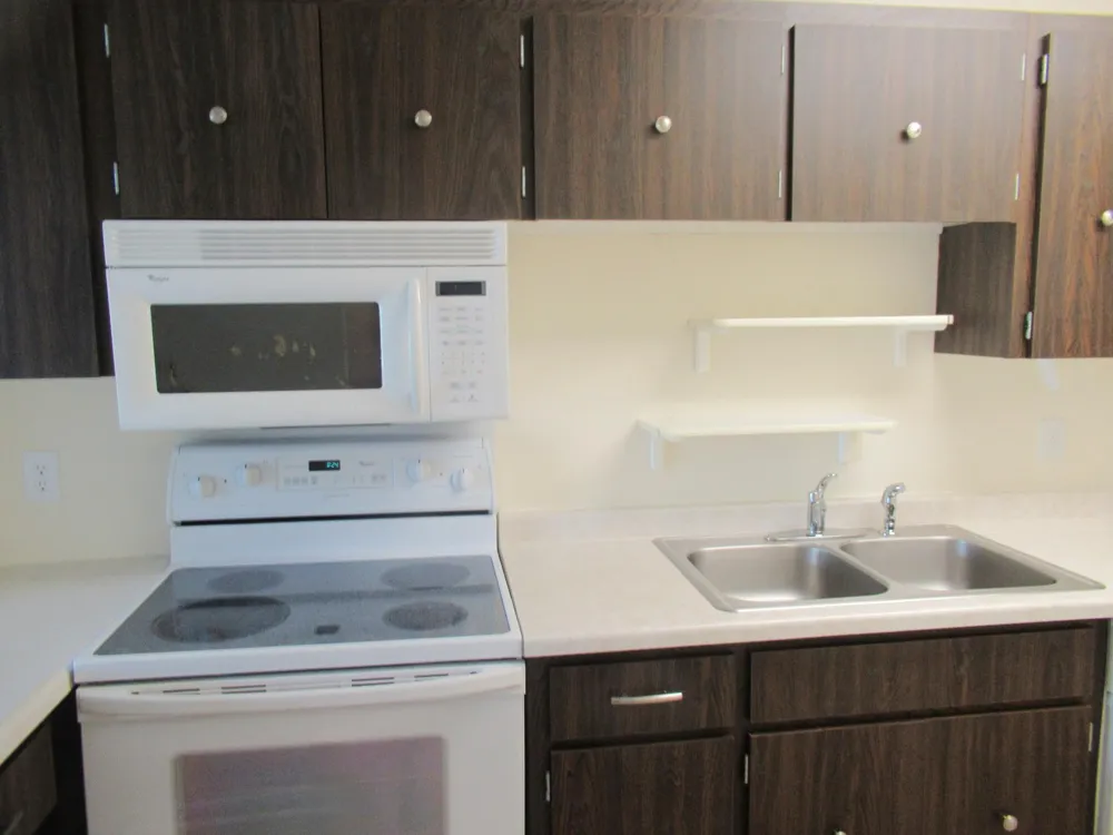 4100 Parklawn Avenue #218 Edina, MN 55435