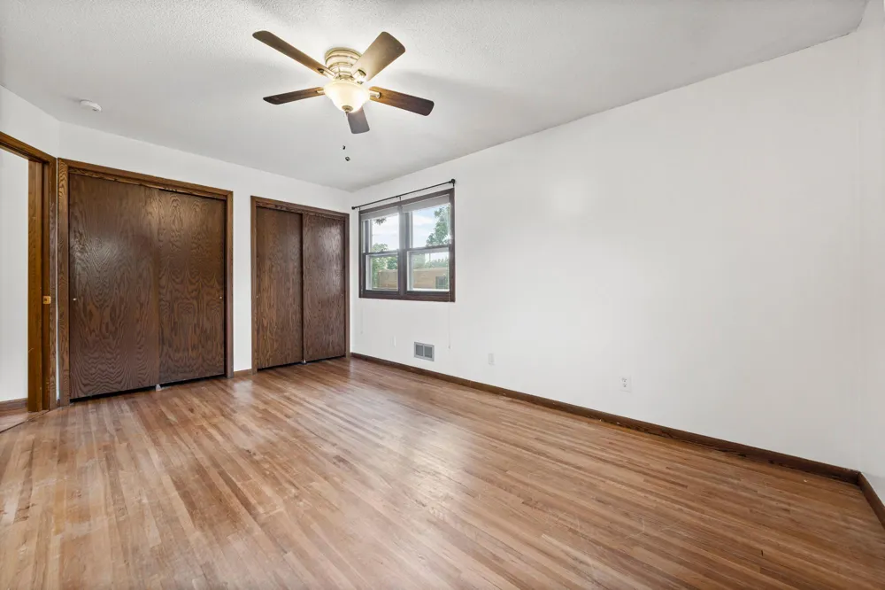 12916 1st Avenue S Burnsville, MN 55337