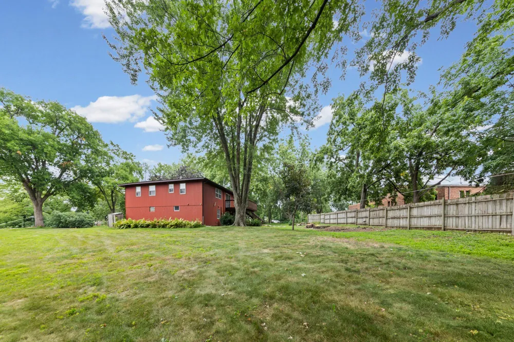 12916 1st Avenue S Burnsville, MN 55337