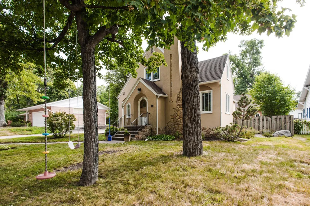 1101 Summit Avenue Detroit Lakes, MN 56501
