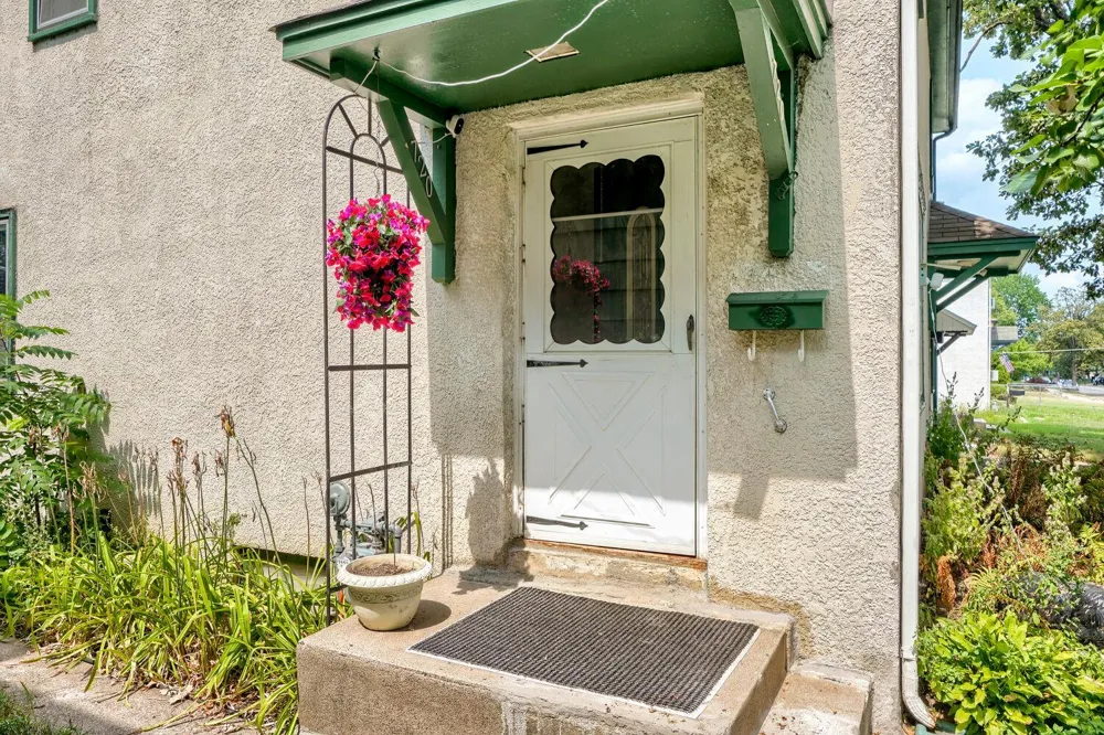 720 1st Avenue S South Saint Paul, MN 55075