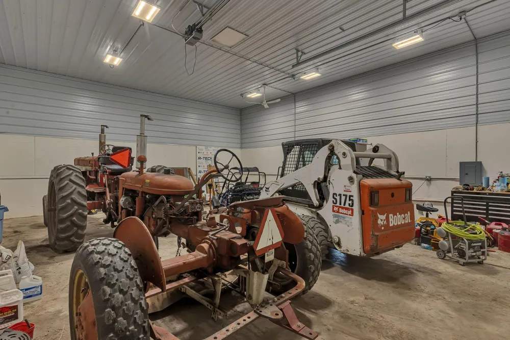 6308 60th Street NE Spicer, MN 56288