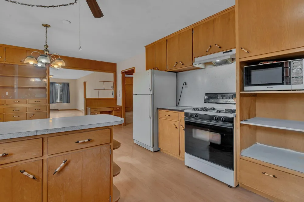 6308 60th Street NE Spicer, MN 56288