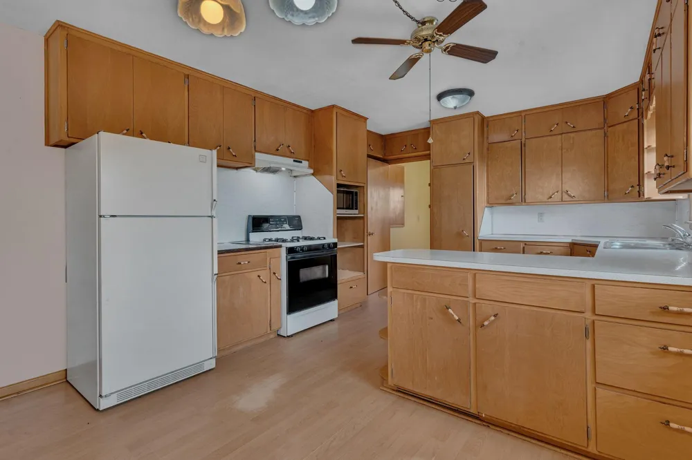 6308 60th Street NE Spicer, MN 56288