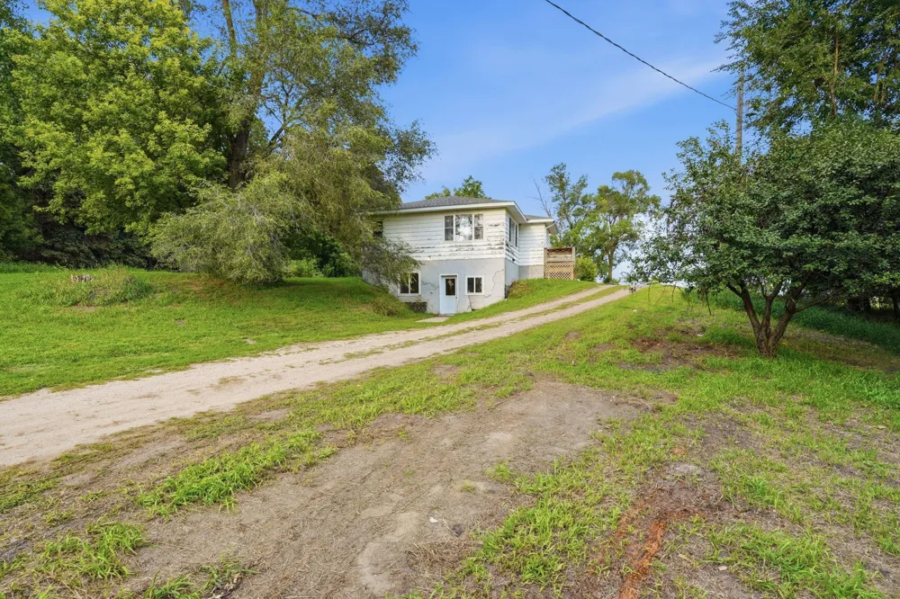 6308 60th Street NE Spicer, MN 56288