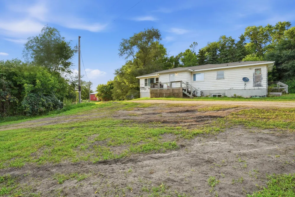 6308 60th Street NE Spicer, MN 56288
