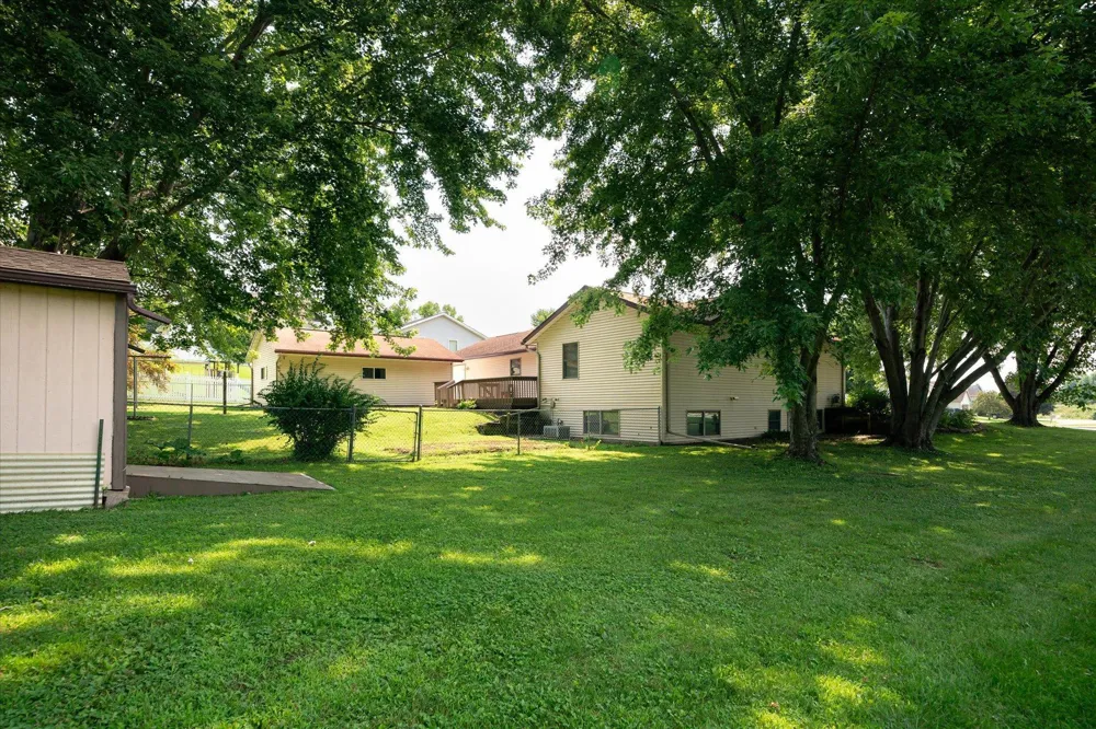 310 Haralson Lane La Crescent, MN 55947