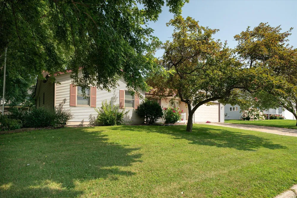 310 Haralson Lane La Crescent, MN 55947