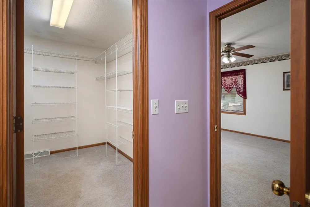 310 Haralson Lane La Crescent, MN 55947